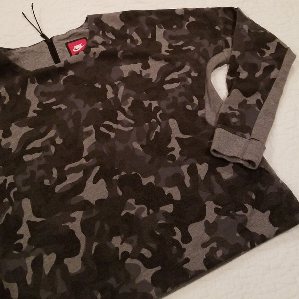 Nike grey camo sweatshirt